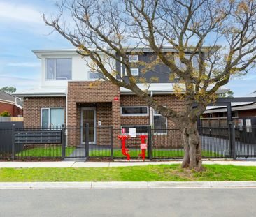 Minutes away from Monash University, Clayton - Photo 2