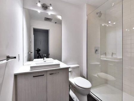 Carter on the Park-Condo style apartments - Photo 2