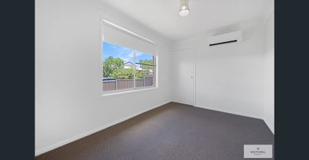 Fully Renovated Townhouse- Close to Everything! - Photo 5