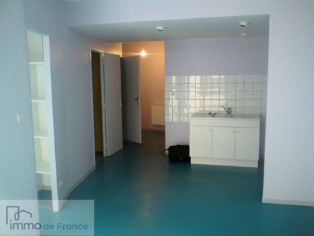 Location appartement 1 pièce 39 m² à Brusque (12360) - Photo 4