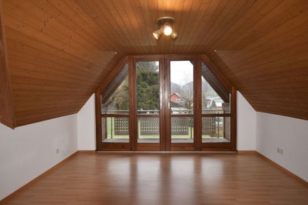 Idyllic penthouse apartment with two balconies! - Photo 5