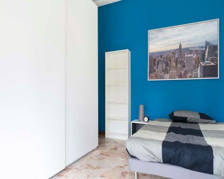 Viale Coni Zugna, Milan, Lombardy 20144 - Photo 5