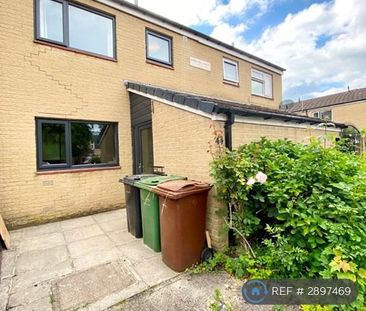 3 bedroom terraced house to rent - Photo 2