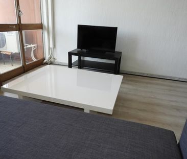 T1 - Photo 3