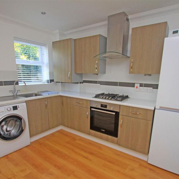 2 bedroom flat to rent - Photo 1