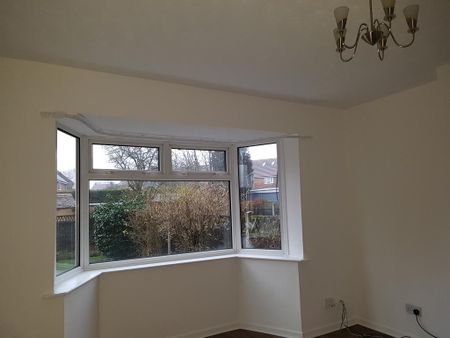 3 bedroom semi-detached house to rent - Photo 2