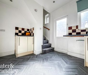 2 bedroom terraced house to rent - Photo 6