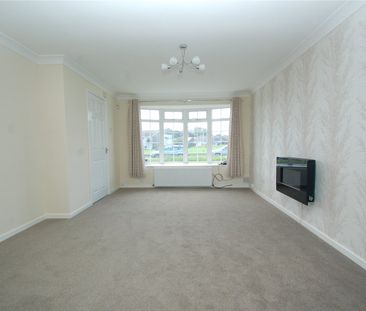 3 bed terraced house to rent in Eastway, Eastfield, YO11 - Photo 1