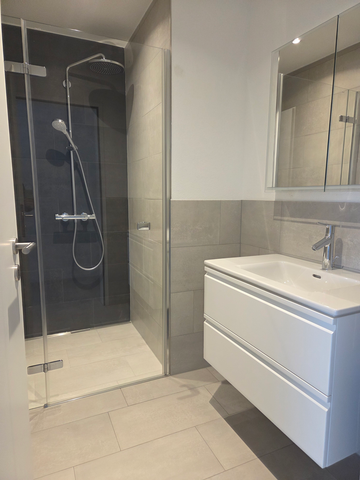 Geräumige Wohnung mit Sitzplatz - Foto 4