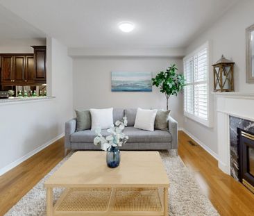 For Lease - 8 Coburg Crescent, Richmond Hill, Ontario - Photo 4