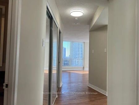 1055 Bay Street #905 - Photo 5