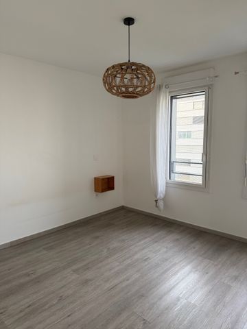 Location Appartement 3 pièces 67m² - Photo 4