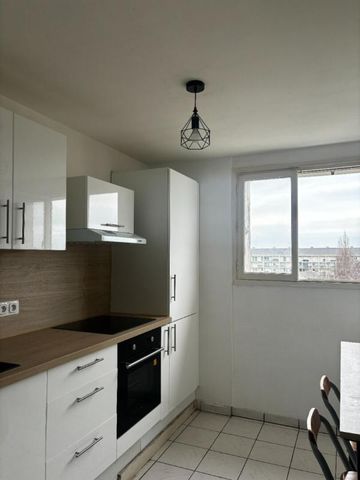 Location Appartement 4 pièces Meublé 67m² ST BRIEUC 22000 - Photo 4