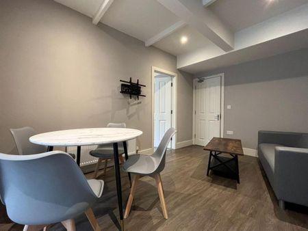 2 bedroom ground floor flat to rent - Photo 2