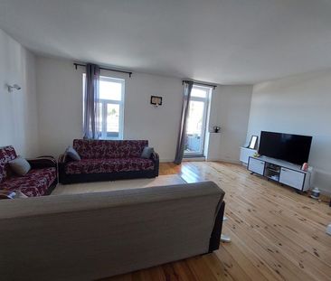 Appartement te huur - Photo 1