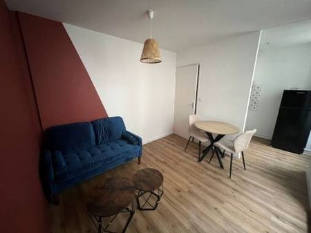 Joli T2 rénové centre-ville - Photo 5