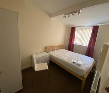 Dobson Road, Bolton - Photo 2