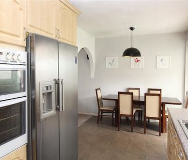 2 bedroom semi-detached house to rent - Photo 4