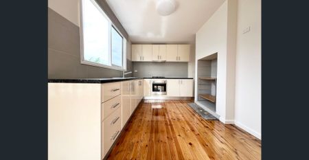 COZY COTTAGE!! - Photo 4