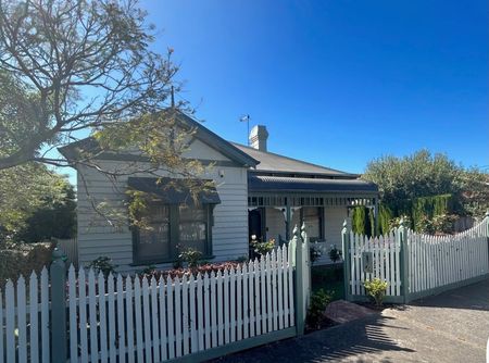 Classic Charm Meets Modern Comfort - Photo 5