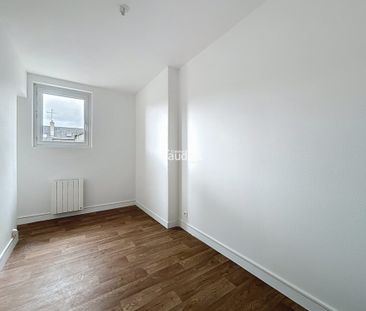 Location Appartement 3 pièces 52m² ST LO 50000 - Photo 3