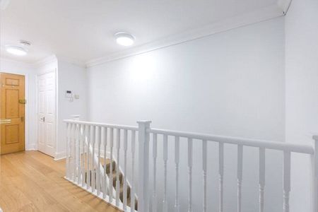 Vincent Square, , SW1P - Photo 2