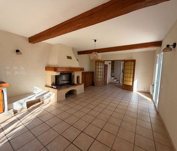 Location Maison 4 pièces 113m² - Photo 2