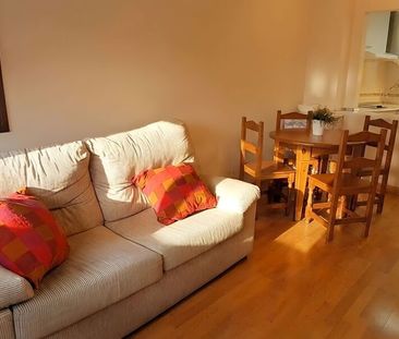 Piso de alquiler en Del Puerto de Pozazal, Ensanche de Vallecas - L... - Photo 1