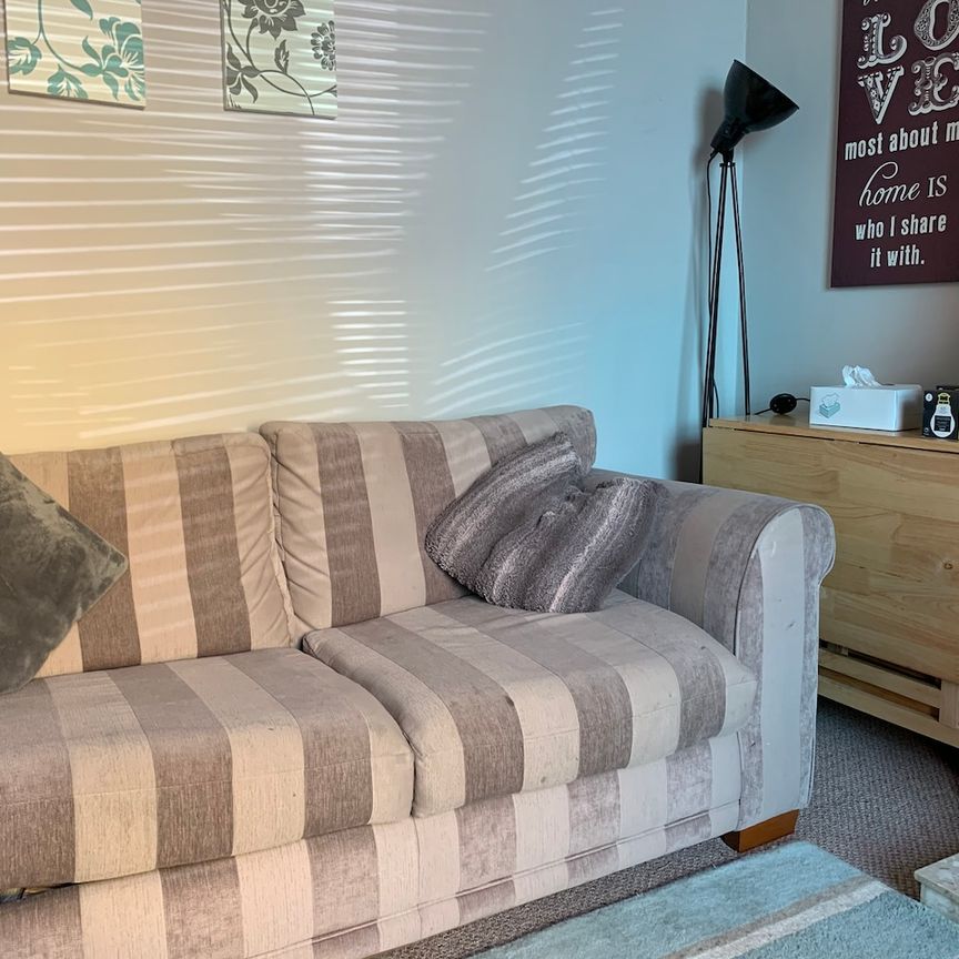 4 bedroom house - Photo 1