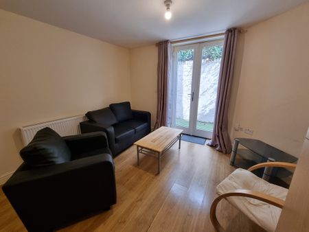 2 Bed Student Accommodation - Photo 5