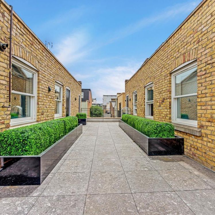 Munster Road, London SW6 - Photo 1
