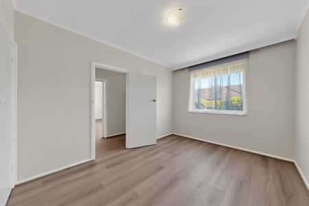 Stylish & Convenient Living in the Heart of Mitcham! - Photo 2