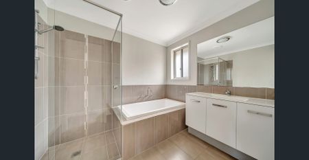 Modern family home in Prime Glenwood location - Photo 4
