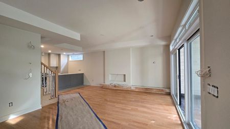 For Lease - 514 Roosevelt Avenue Unit# #A, Carlingwood - Westboro and Area, Ontario - Photo 5