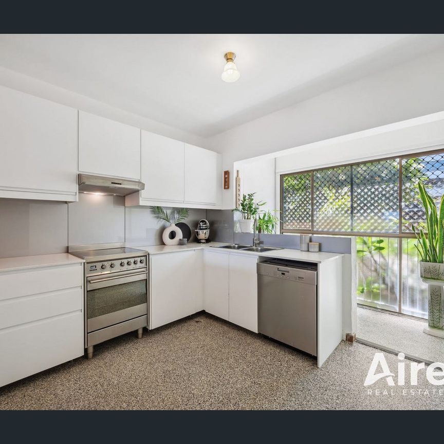 ABSOLUTE RIVERSIDE LIVING! - Photo 1