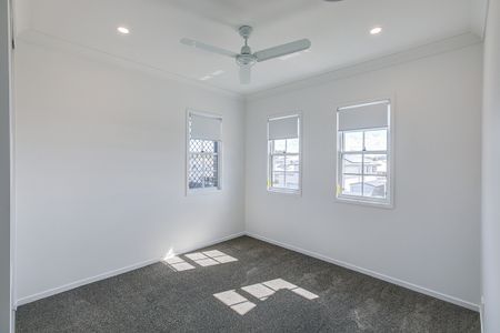 Hamptons Style Living - Photo 5