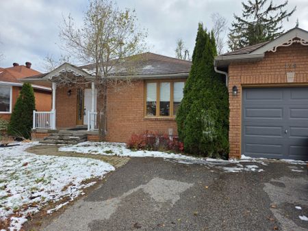For Lease - 199 Livingstone Street, Barrie, Ontario - Photo 2