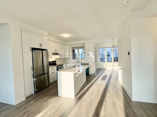 For Lease - 3125 DUGGAN Trail, Oakville, Ontario - Photo 1