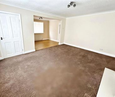 2 bedroom bungalow to rent - Photo 2