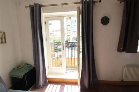 House share to rent - Photo 2