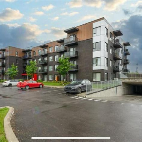 Condo a louer - Photo 1