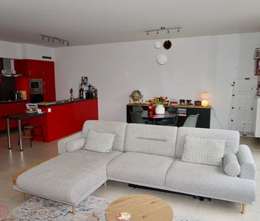 Recent appartement met 2 slaapk, terras en autostaanplaats. - Foto 4