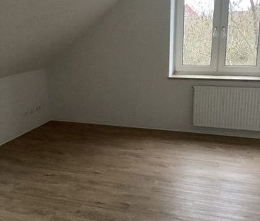 Senioren aufgepasst: 2-Zimmer-Dachgeschosswohnung mit Aufzug - Foto 1