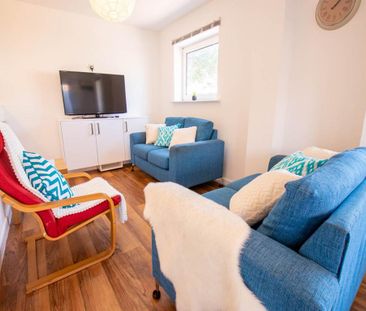 8 bedroom house to rent - Photo 2