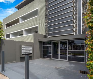 Charming 1-Bedroom Apartment - Photo 2