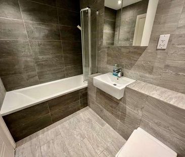 Stephenson House, The Grove, Gravesend, Kent, DA12 - Photo 4