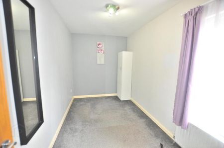 36a Willowfield Gardens, Belfast, BT6 9AZ - Photo 4