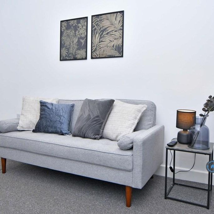1 bedroom flat to rent - Photo 1