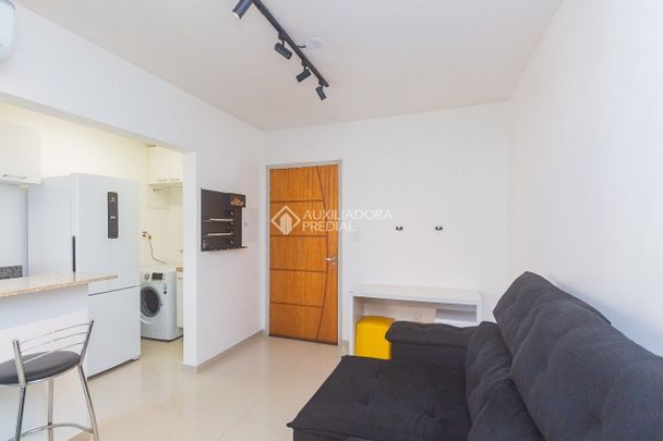 Kitnet com 1 quarto e 44m² para alugar em Vila Ipiranga, Porto Alegre. - Foto 1