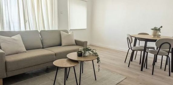 Avinguda de la Malva-Rosa, Valencia, Valencian Community 46011 - Photo 2